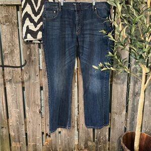 Wrangler Blue Straight Jeans Classic Style